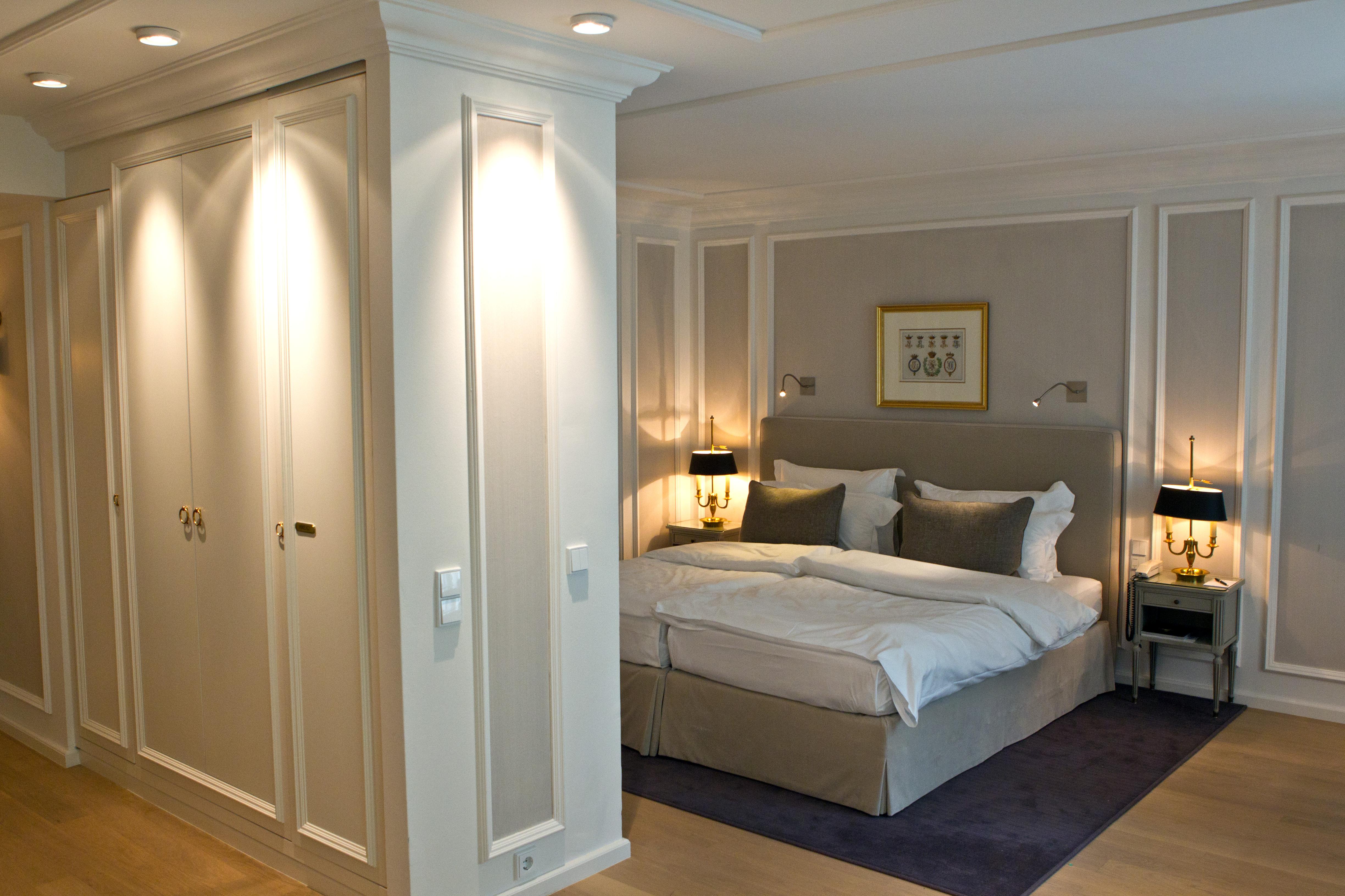 Hotel Muenchen Palace Екстер'єр фото