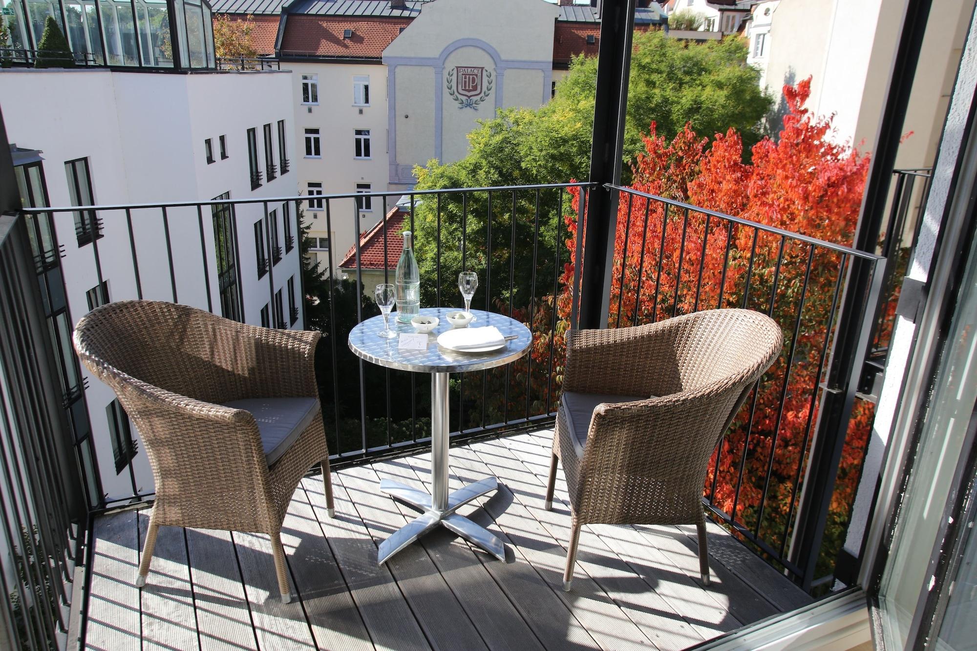 Hotel Muenchen Palace Екстер'єр фото